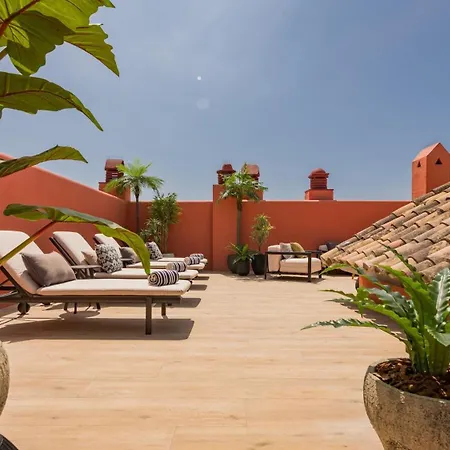 Vacation Marbella I The Signature Penthouse, Sea View, Sauna, Private Heated Jacuzzi, Cutting-edge Amenities