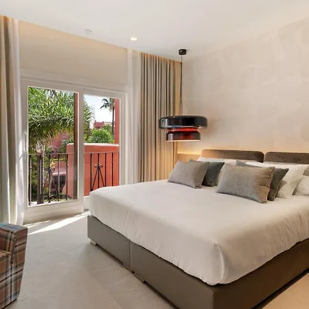 Holiday home Vacation Marbella I The Signature Penthouse, Sea View, Sauna, Private Heated Jacuzzi, Cutting-edge Amenities *