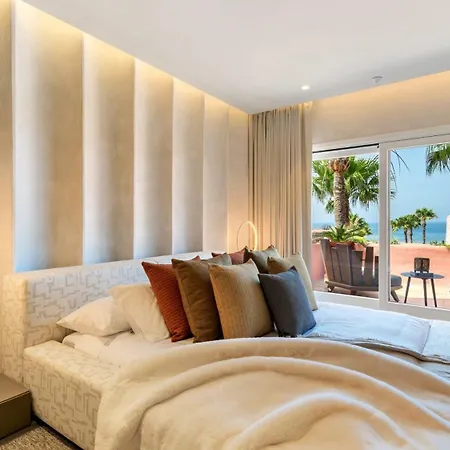 Vacation Marbella I The Signature Penthouse, Sea View, Sauna, Private Heated Jacuzzi, Cutting-edge Amenities Holiday home
