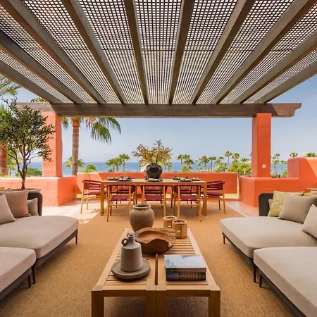 Holiday home Vacation Marbella I The Signature Penthouse, Sea View, Sauna, Private Heated Jacuzzi, Cutting-edge Amenities *
